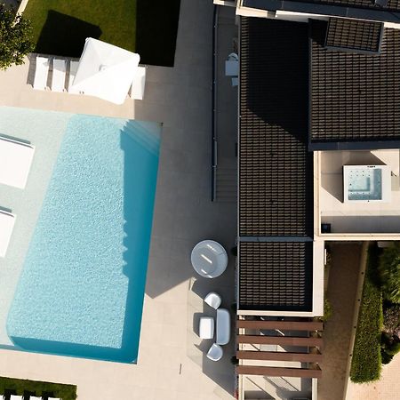 Amphi Exclusive Residence Somatás Екстериор снимка